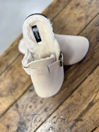 Chaussons Mules • Beige