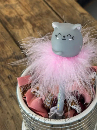 LIGHT UP GEL PEN WRITING IS MAGIC KITTY