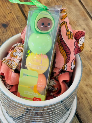 3 IN 1 HIGHLIGHTER 3 IS BETTER THAN 1 AVOCADO